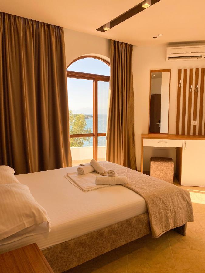 Hotel Meta קסאמיל מראה חיצוני תמונה