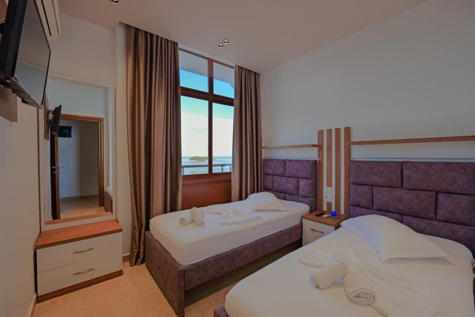 Hotel Meta קסאמיל מראה חיצוני תמונה