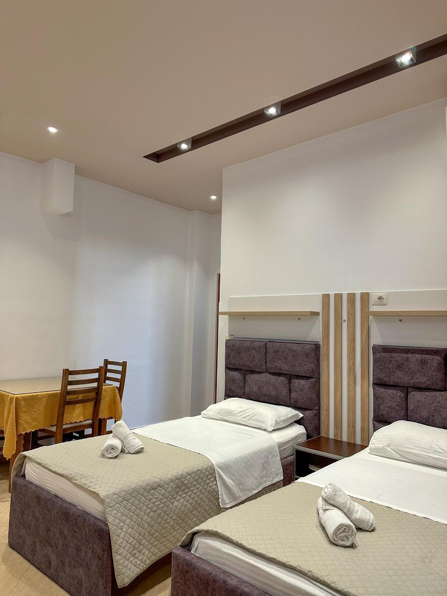 Hotel Meta קסאמיל מראה חיצוני תמונה