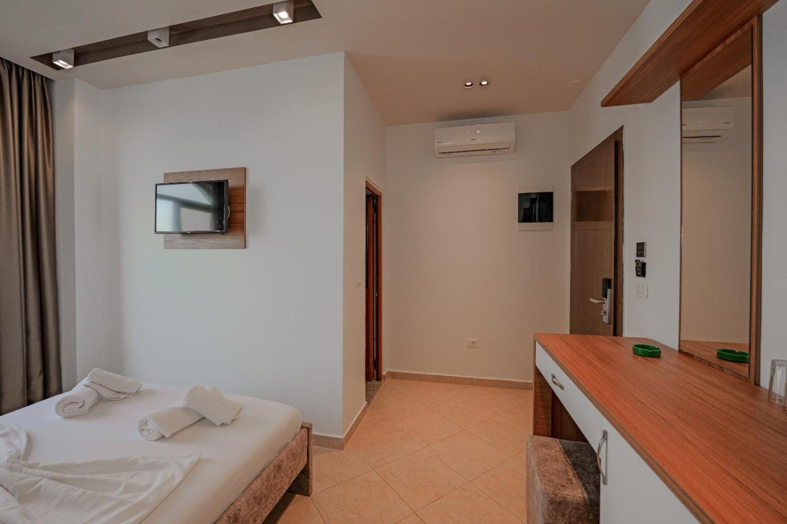 Hotel Meta קסאמיל מראה חיצוני תמונה